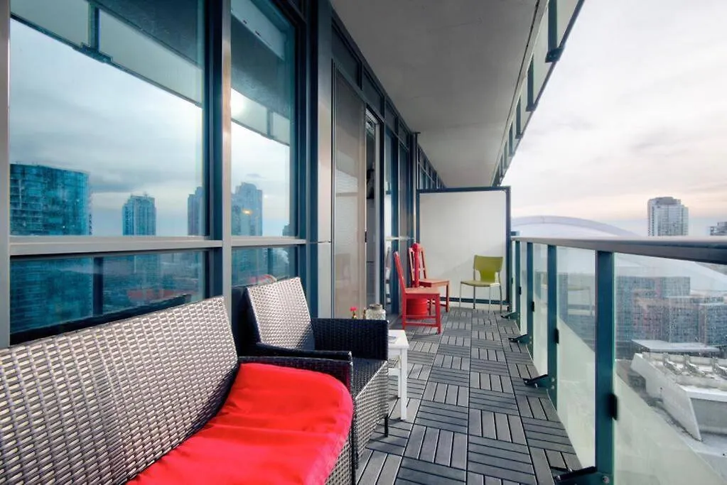Apartment Cn Lovers Toronto Canada
