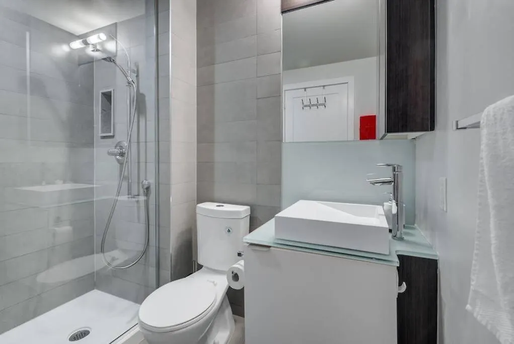 Apartamento Cn Lovers Toronto Canadá